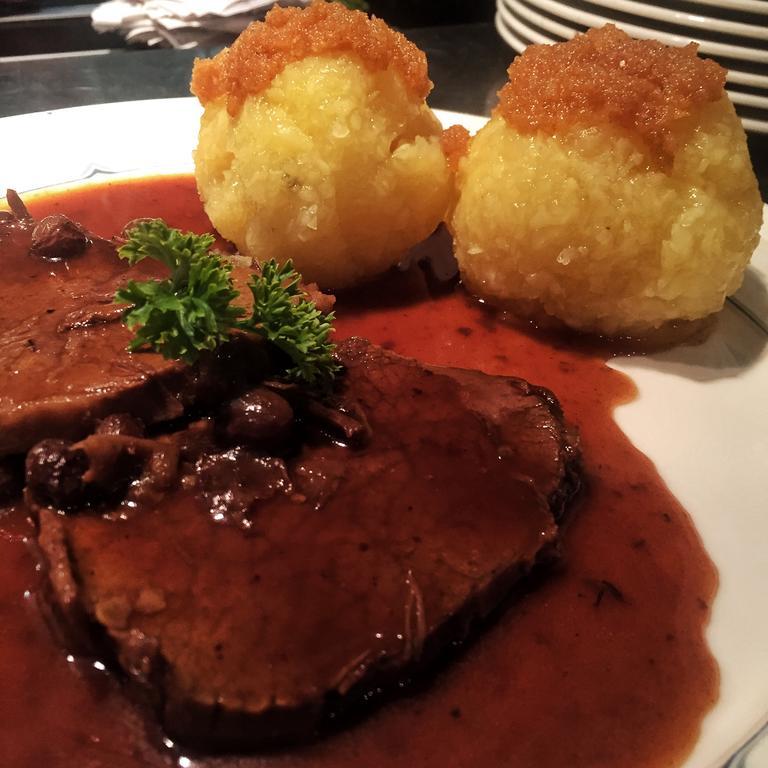 Hotel Restaurant Buergerstube Ulmen Bagian luar foto