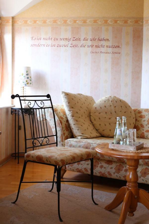 Hotel Restaurant Buergerstube Ulmen Bagian luar foto