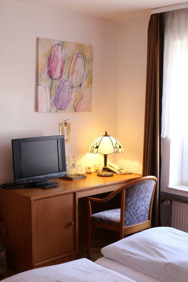 Hotel Restaurant Buergerstube Ulmen Bagian luar foto